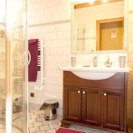 Chalet Chaleureux A Saint-andre Avec Vue Sur Montagne *