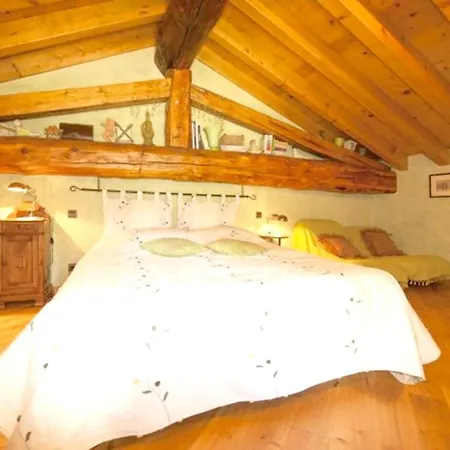 Chaleureux A Saint-andre Avec Vue Sur Montagne Chalet Saint-Andre (Savoie)